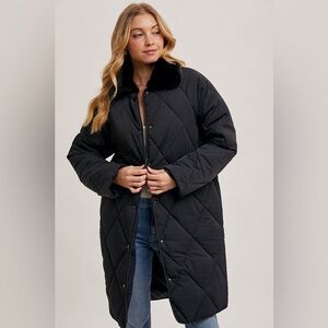 Chic Quilted Puffer midi jacket featuring a cozy faux fur collar and button-down